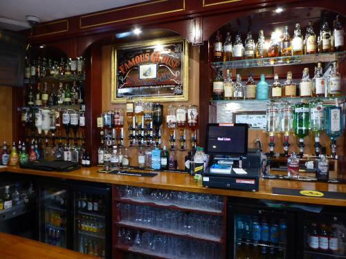 Hostal The Red Lion Tavern
