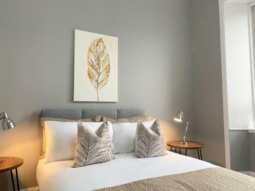 Queen Elizabeth Upper Apartment