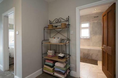 Beautiful 3-bed House In Glastonbury- Sleeps 10