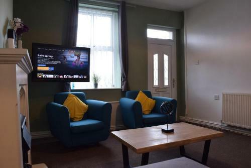 * Glossop Retreat * 3 Dbl Bed House*