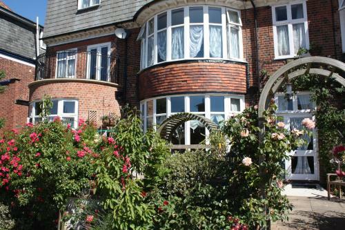 Hostal Barons Court