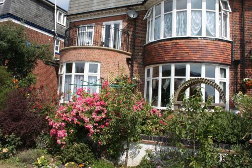 Hostal Barons Court