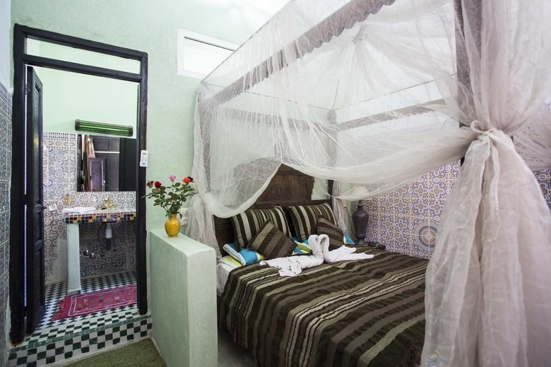 Riad Losra