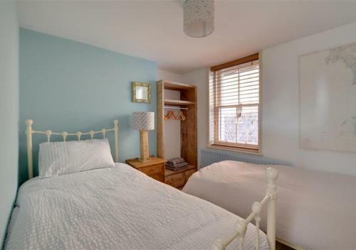 Dolphin Cottage