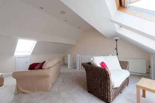 Lighthouse View 2 Bed Duplex Penthouse Apartment