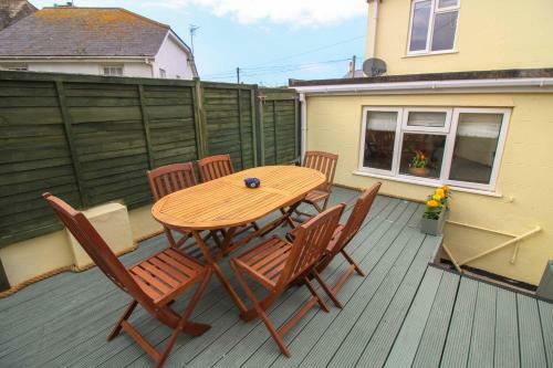 Sunny Corner Cottage