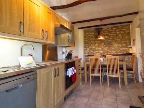 Kirkdale Cottage