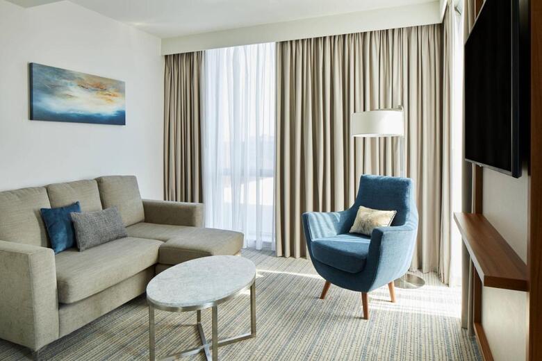 Hotel Courtyard By Marriott London Heathrow Airport