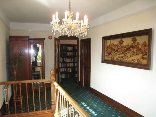 Ashleigh House