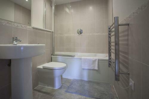 Sandpiper Apartment By Rentmyhouse