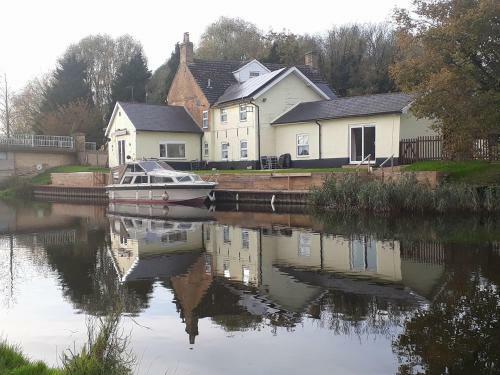 Riverside Cottage
