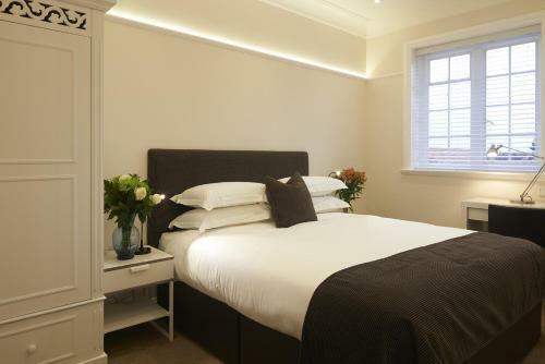 The Bell Inn Hotel