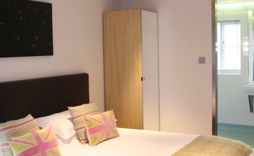 The Bell Inn Hotel