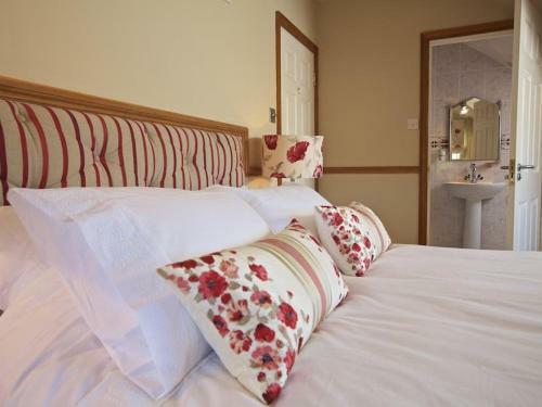12 Thurlestone Rock