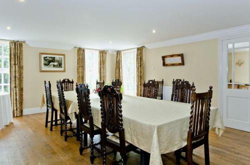 The Grange Willows