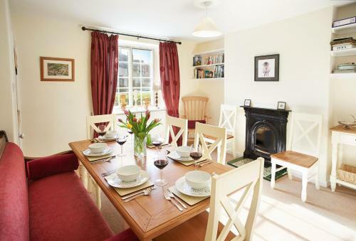 Harwood Cottage