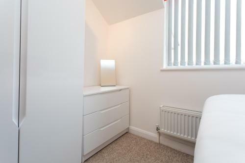 Ifield House Crawley/gatwick