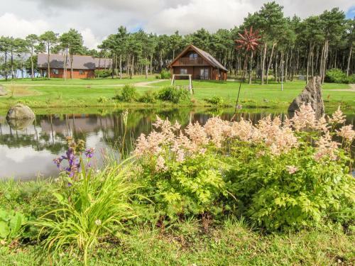 Oak Lodge