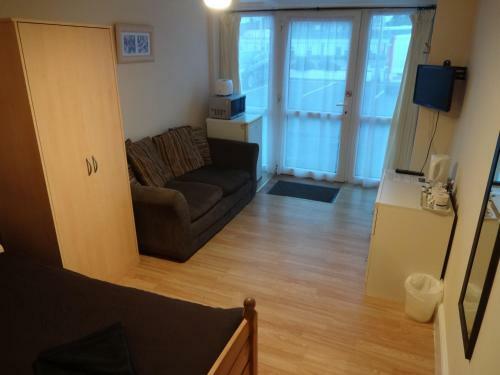 Travellers Rest Motel
