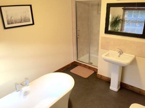 Hostal Bridge View Guest House