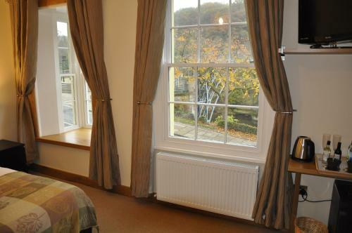 Hostal Bridge View Guest House