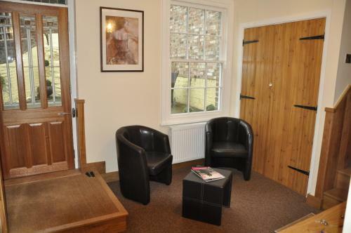Hostal Bridge View Guest House