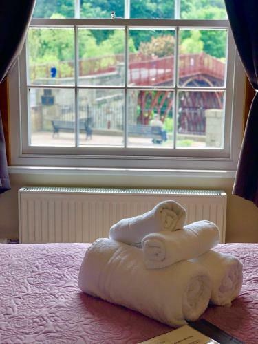 Hostal Bridge View Guest House
