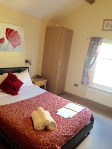 Hostal Bridge View Guest House