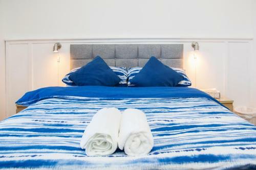 Hostal Marina View Guest House