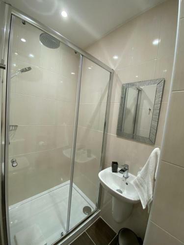 Waverley Inn Holiday Apartments