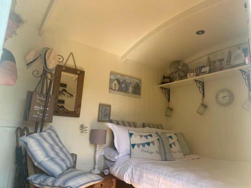 The Tregothnan Shepherds Hut
