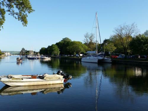 1 Crabshell Quay
