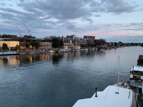 Apartamento River View - Kingston