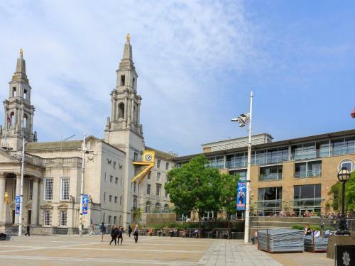 Live In Leeds Millenium Square Apartment