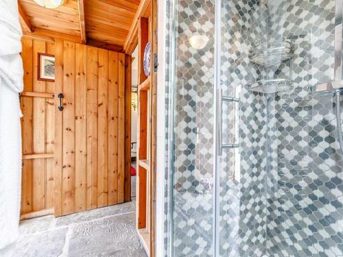 Lake Cottage-uk33429