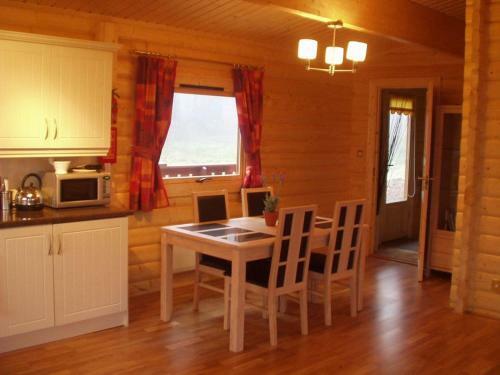 Forest Lodge