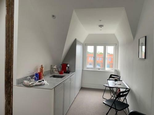 Bed & Breakfast Montys Accommodation