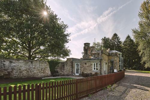 Victoria Lodge