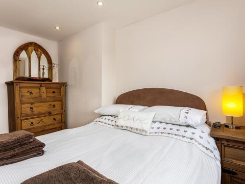 White Hart Cottage