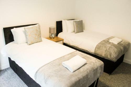Two Bedroom Liverpool Apartment By Top House
