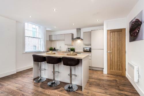 Prestige Stay Aparthotel - Cavern Quarter Party Apartments