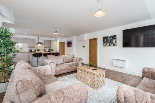 Prestige Stay Aparthotel - Cavern Quarter Party Apartments