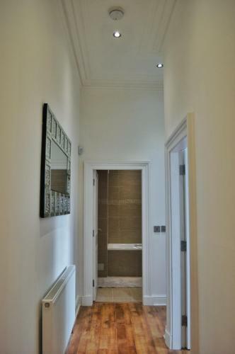 Apartment 2 Hamilton Square