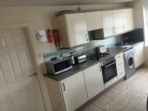 Dinas Apartments