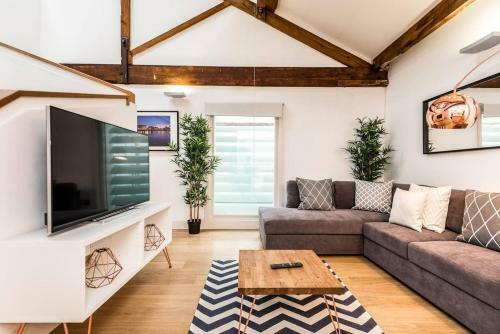 Loft Apt In L1 - Walk Everywhere