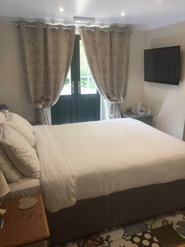 Old School Bed And Breakfast