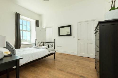 Peak Farmhouse