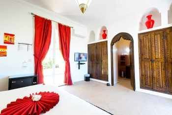 Hostal Domaine Du Douar