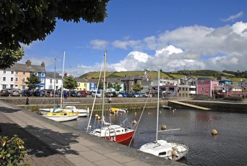 Cwm Bach
