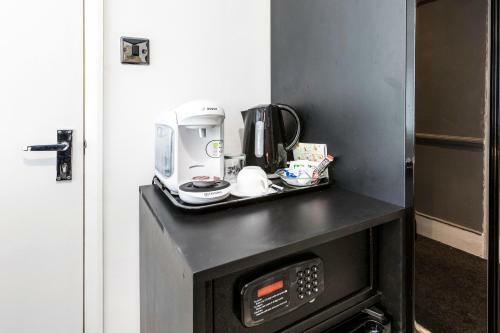 Hostal Martel Guest House